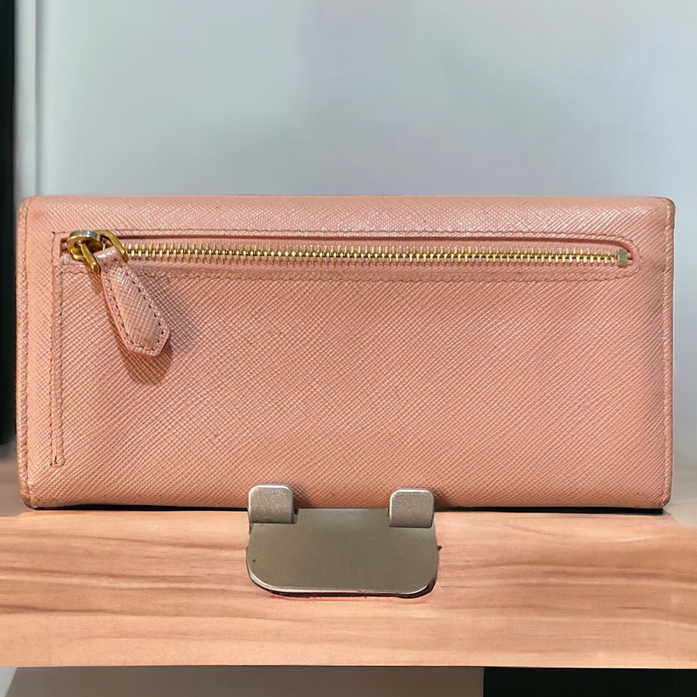 🔴🔴Prada Saffiano Light Pink Leather double snap Long Wallet/Clutch - Picture 2 of 11